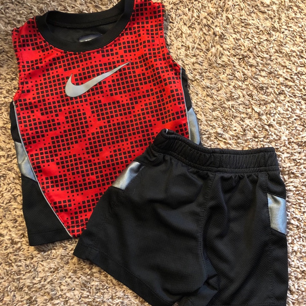 Nike Boys Athletic Outfit